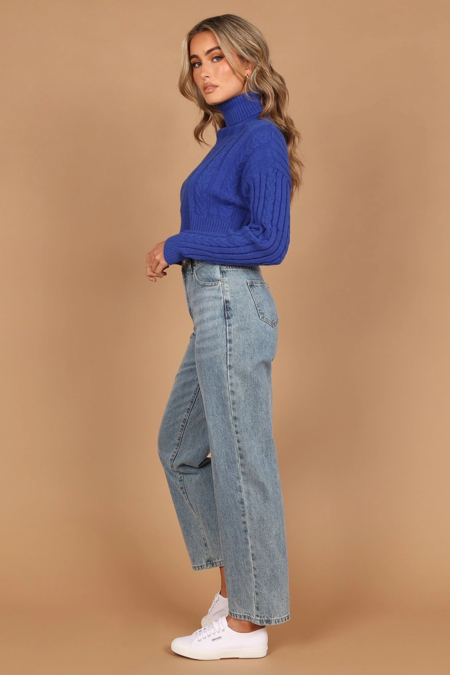 Kellan Turtleneck Cable Crop Knit Sweater - Blue 8 Kellan Turtleneck Cable Crop Knit Sweater - Blue - Image 6