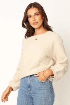 Lakelyn Textured Knit Sweater - Beige