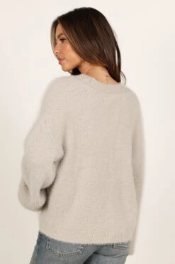 Willow Fuzzy Large Button Cardigan - Light Grey -Giordano Style petal and pup usa knitwear willow fuzzy large button cardigan light grey 33381630804145