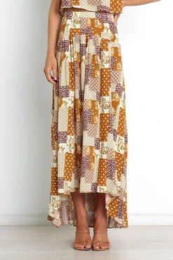 Zariah Set - Brown 22 Zariah Set - Brown -Giordano Style petal and pup usa sets zariah set brown 30266385531057