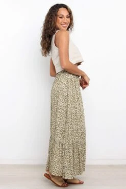 Devlin Top - Beige -Giordano Style petal and pup usa tops devlin top beige 28954040041649