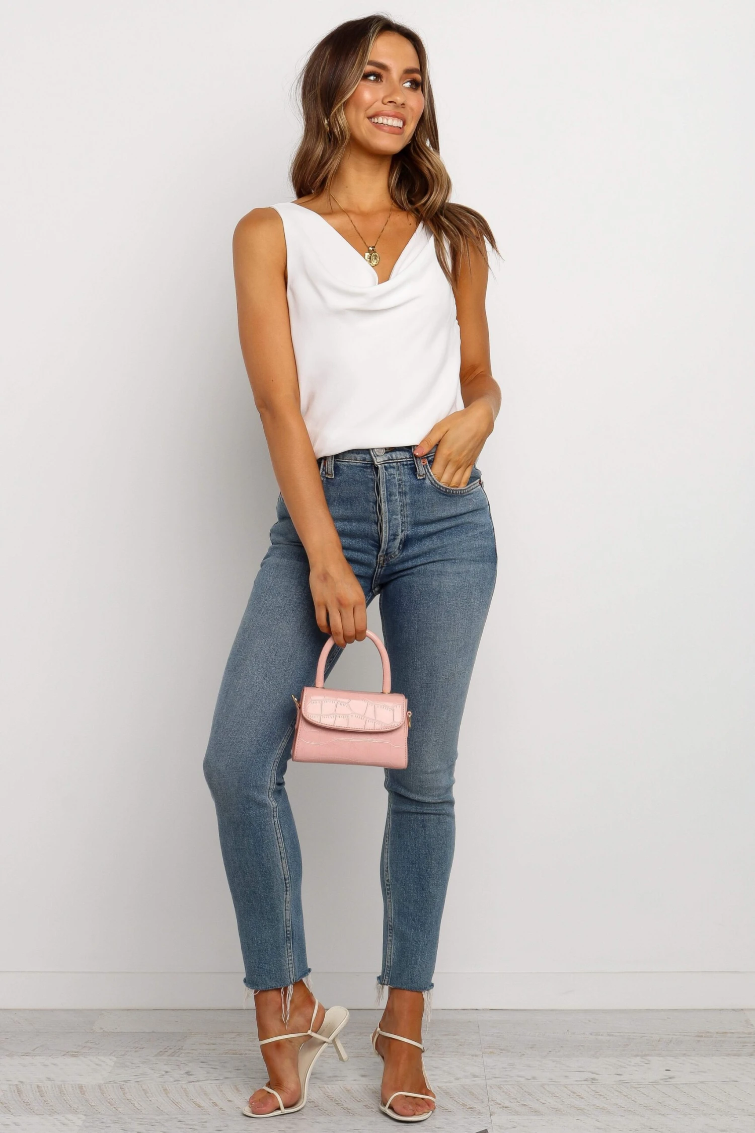 Vinita Top - White 5 Vinita Top - White - Image 3